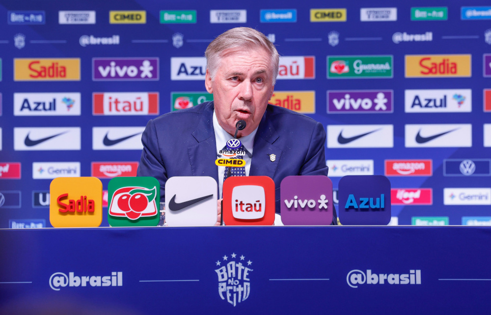 Carlo Ancelotti em convocação da Seleção, no Rio
