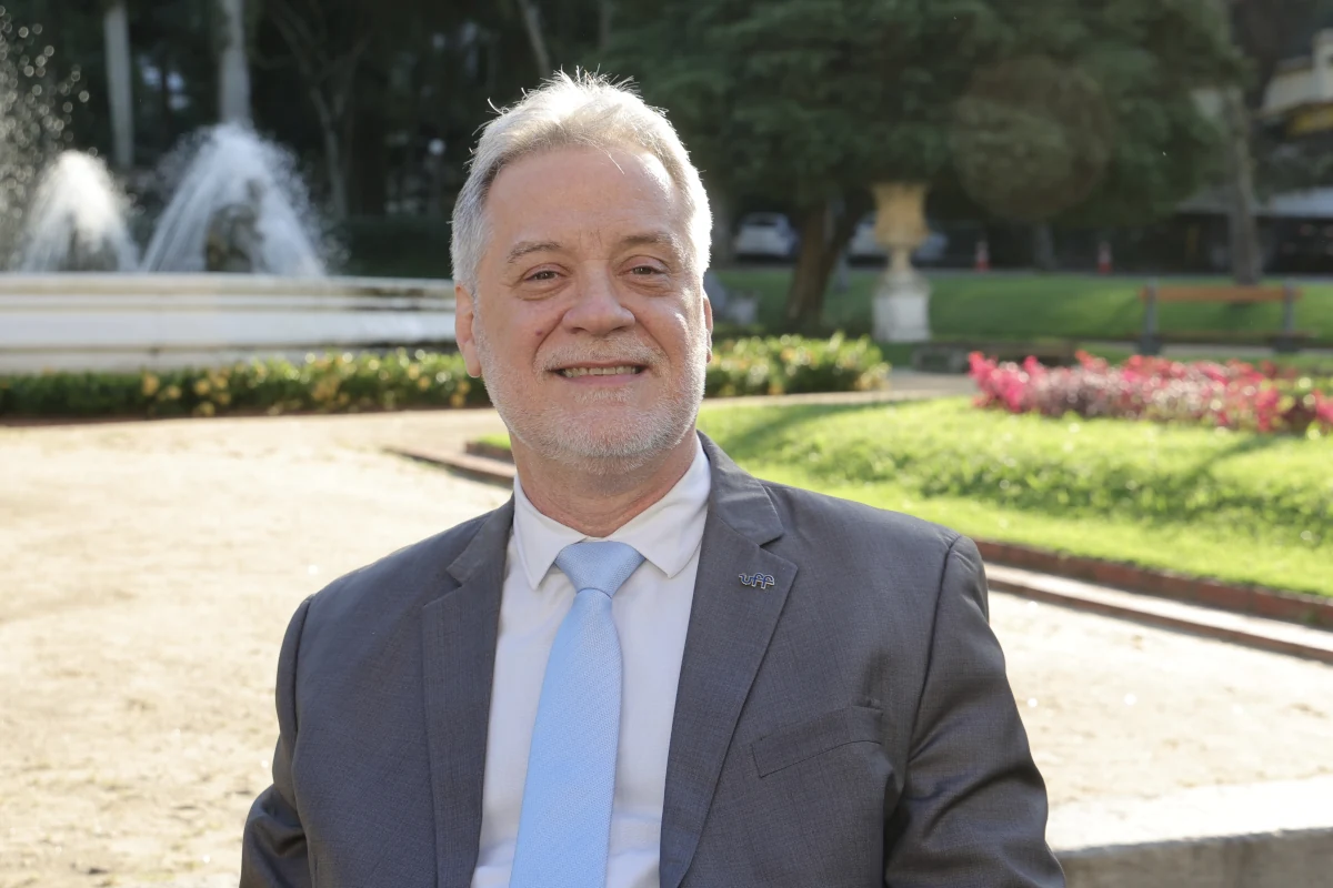 Foto do novo secretário de Ciência e Tecnologia